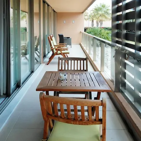 2 Bedrooms At 500 M Away From The Beach With Shared Pool Furnished Balcony And Wifi Апартаменти *