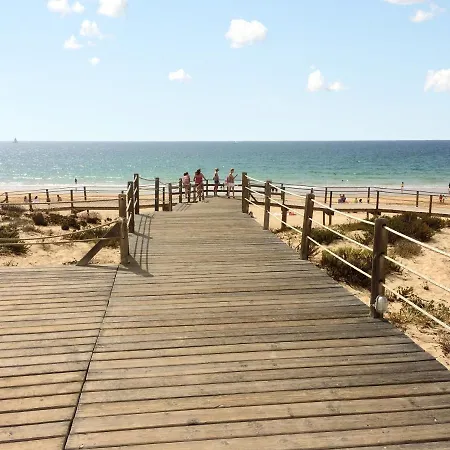 2 Bedrooms At 500 M Away From The Beach With Shared Pool Furnished Balcony And Wifi Апартаменти