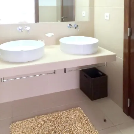 2 Bedrooms At 500 M Away From The Beach With Shared Pool Furnished Balcony And Wifi Апартаменти