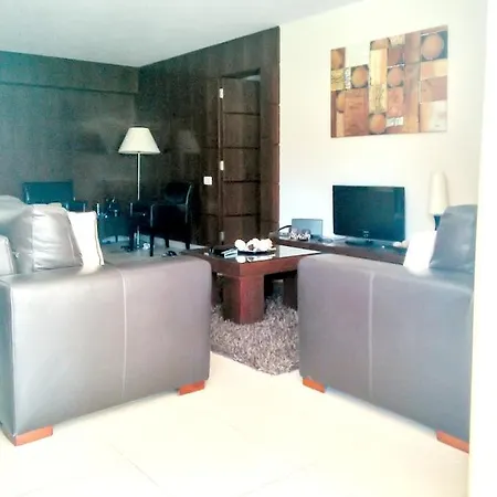 2 Bedrooms At 500 M Away From The Beach With Shared Pool Furnished Balcony And Wifi Apartman Albufeira
