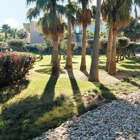 2 Bedrooms At 500 M Away From The Beach With Shared Pool Furnished Balcony And Wifi Apartman *
